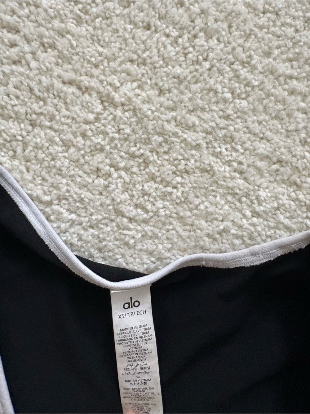 ALO Yoga Black womens Leggings with Contrast Trim - Picture 3 of 5